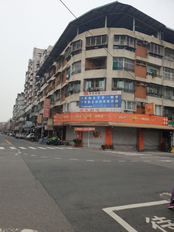 高雄市前鎮區套房高雄市前鎮區套房出租-照片4