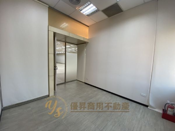 優質裝潢隔間、近捷運台北市內湖區辦公室出租-照片10