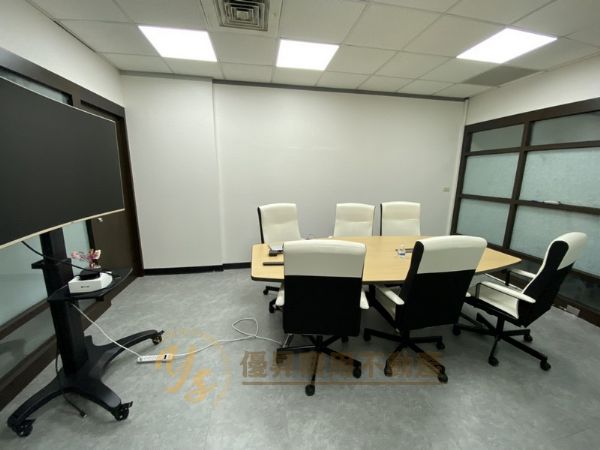 優質裝潢隔間、屋況佳台北市內湖區辦公室出租-照片3