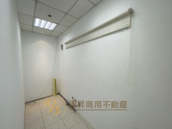 現成裝潢隔間、優質商辦台北市內湖區辦公室出租-照片7