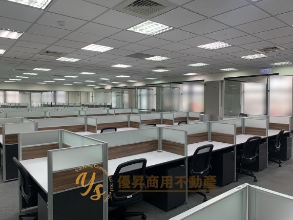 一層一戶、三面採光、門廳優台北市內湖區辦公室出租-照片9