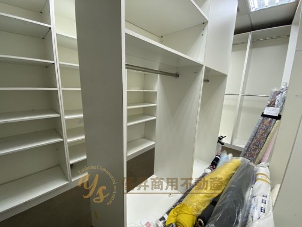 優質裝潢隔間附OA、近捷運台北市內湖區辦公室出租-照片5