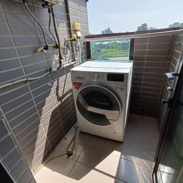 天母高島屋★挑高4米2★優質美宅台北市士林區套房出租-照片9