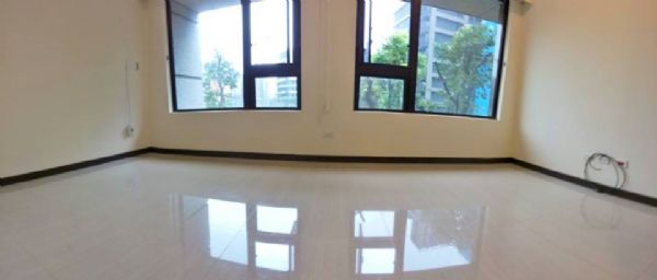 奇岩站-重劃區優質四房台北市北投區電梯華廈出租-照片6