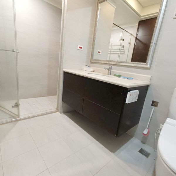 奇岩站-重劃區優質四房台北市北投區電梯華廈出租-照片6