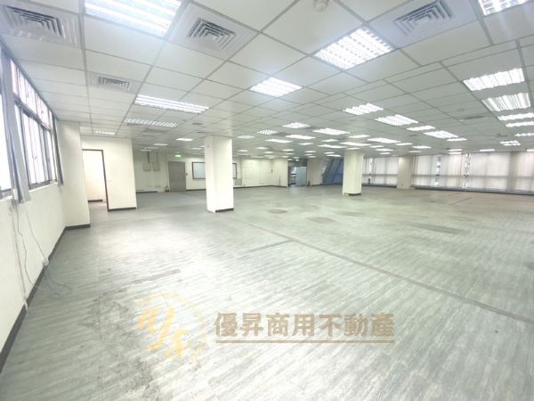 使用大面積、生活機能便利台北市南港區辦公室出租-照片6