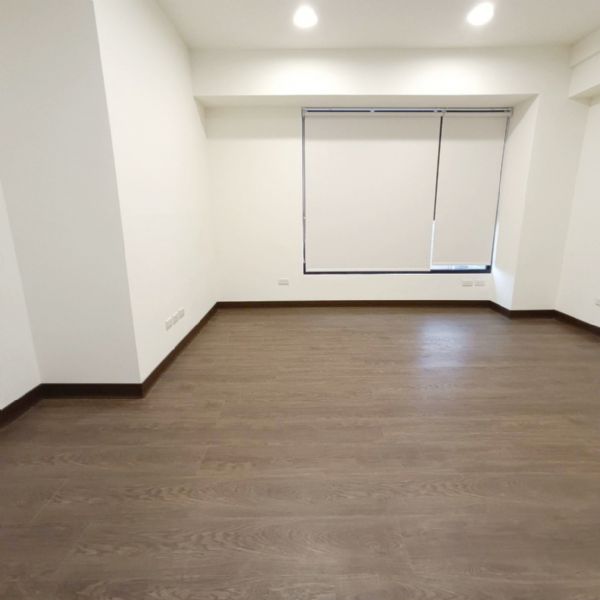 新埔捷運站◆景觀高樓◆四房雙主臥新北市板橋區電梯華廈出租-照片2