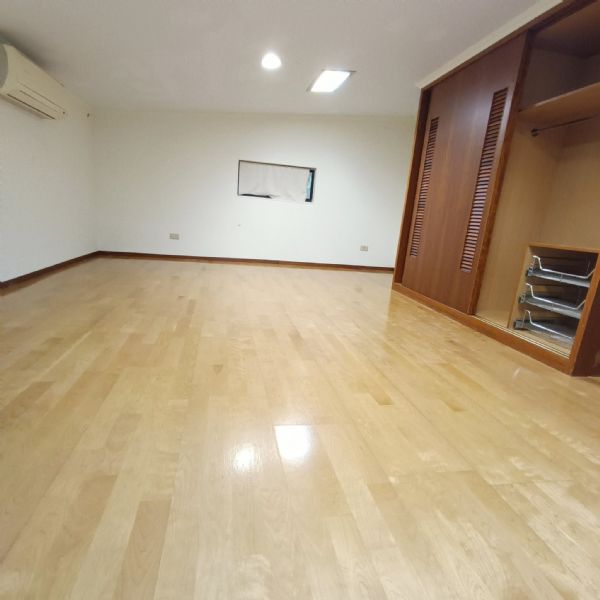 陽明山★芝蘭新村別墅台北市士林區透天出租-照片5