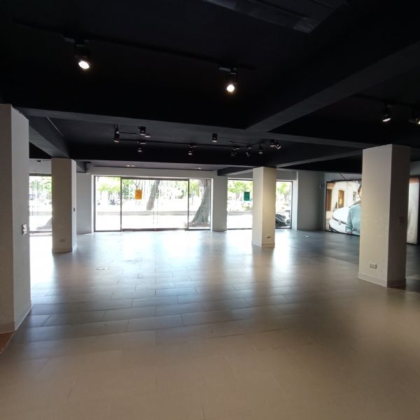 近士林站●官邸金店面-台北市士林區中山北路五段-台北市士林區店面出租-照片1