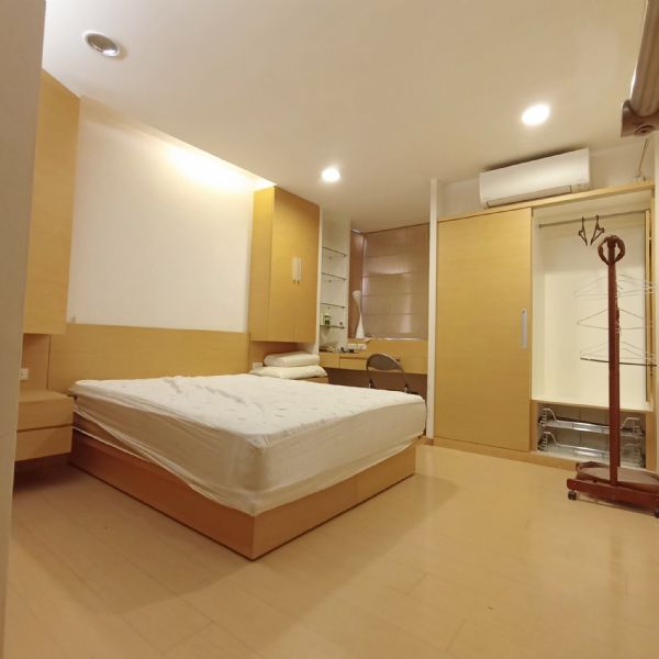 近高島屋靜巷5樓+頂加美寓●有收垃圾台北市士林區公寓出租-照片3