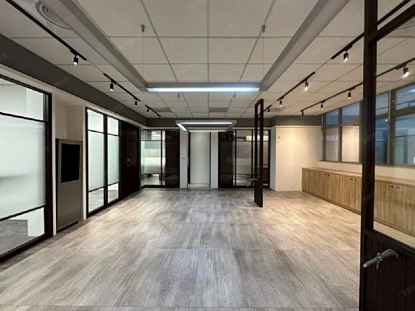 大南路裝潢優廠辦辦公室台北市士林區辦公室出租-照片7