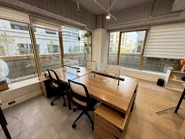 經貿純辦●附坡平車位台北市大同區辦公室出租-照片4