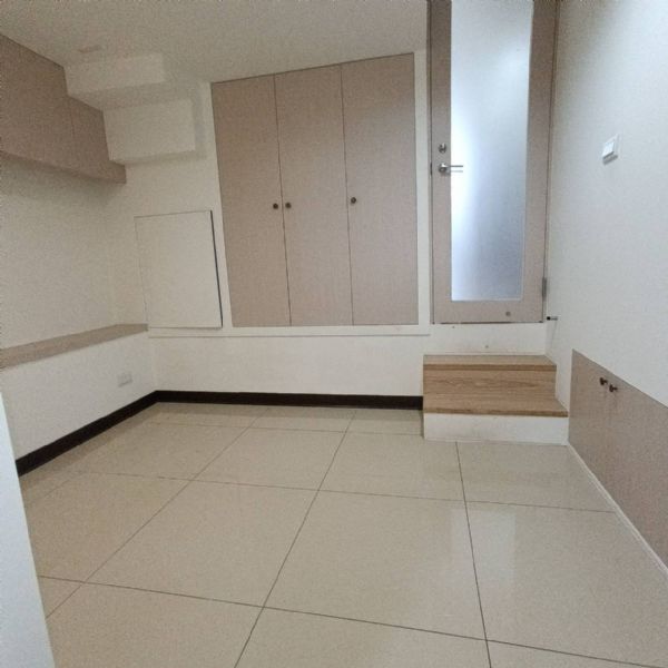 士林捷運站 靜巷挑高華廈台北市士林區電梯華廈出租-照片4