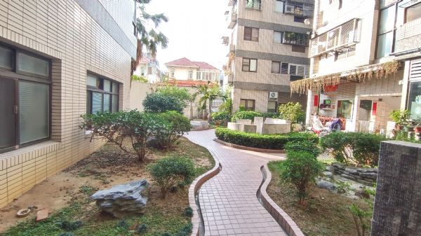 東山龍庭-台中市北屯區和順路563號-台中市北屯區電梯華廈出租-照片1