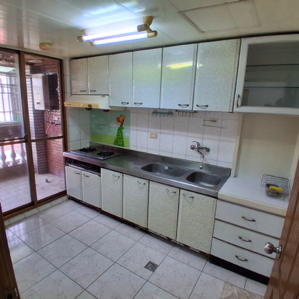 高明世家南投縣草屯鎮電梯華廈出租-照片6