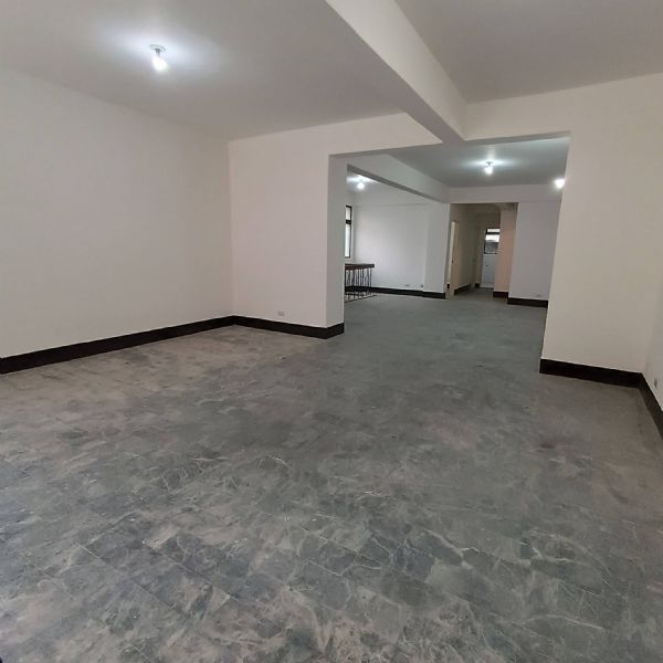 唭哩岸站金大店面台北市北投區店面出租-照片2