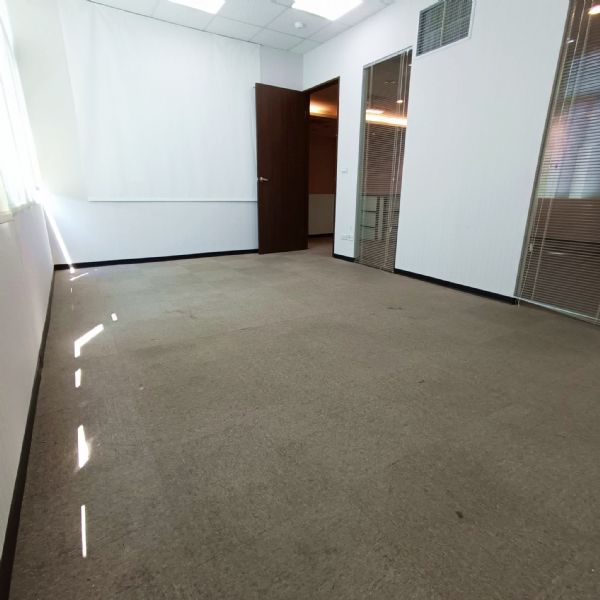 瑞光商圈黃金廠辦台北市內湖區辦公室出租-照片4