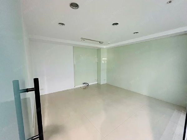 近港墘站精美全新裝潢台北市內湖區辦公室出租-照片8