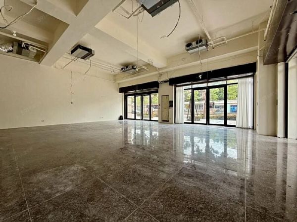 捷運口三角窗黃金店面-台北市中正區羅斯福路三段-台北市中正區店面出租-照片1