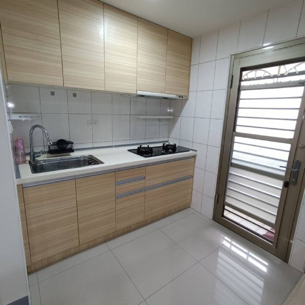 近A9捷運站●電梯二房二衛新北市林口區電梯華廈出租-照片4