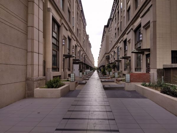 湯城世紀-桃園市中壢區 中華˙路一段７４３巷１２弄-桃園市中壢區透天出租-照片1